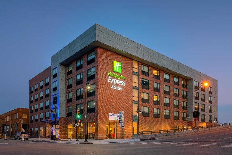 Holiday Inn Express & Suites - Tulsa Downtown - Arts District, An Ihg Hotel Extérieur photo